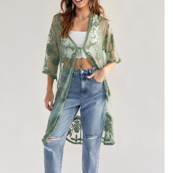 Francesca's Collections Other - NEW boho lace kimono/duster